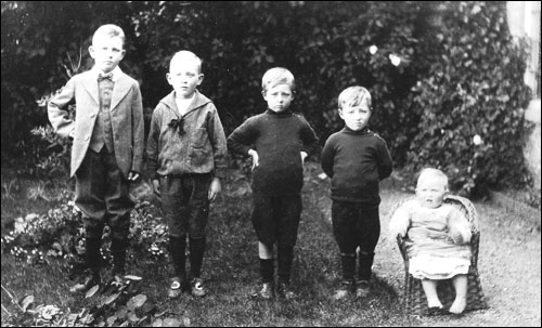 Farmer, Tom, Stanley, Charles, Joe